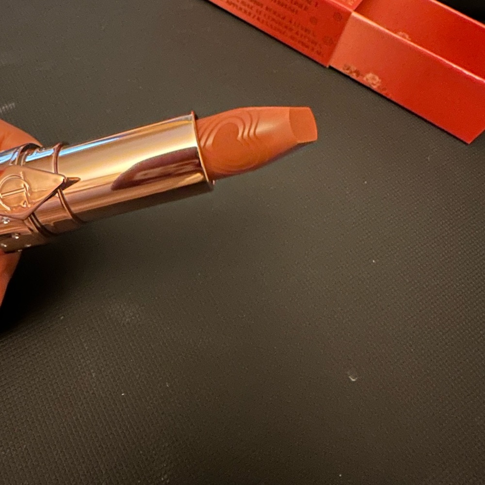 LOVE BLOOM MADE IN ITALY LIPSTICK - Picture 1 of 5